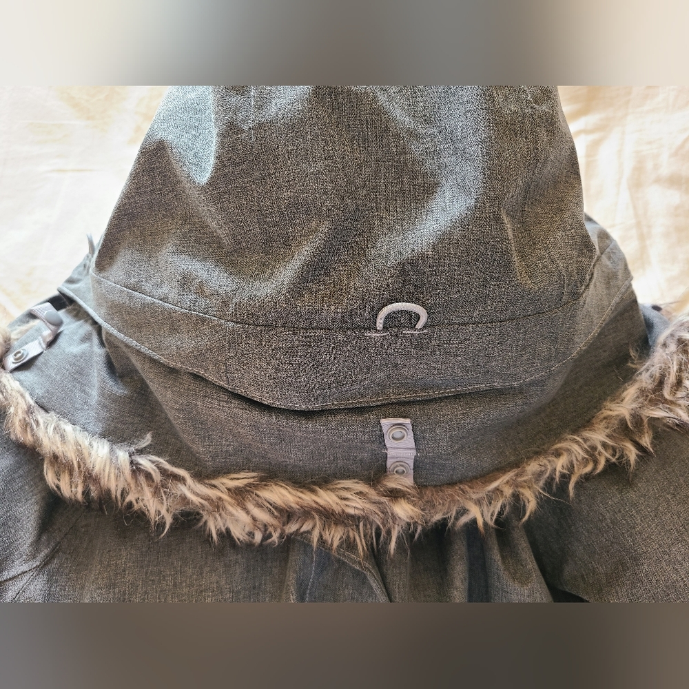 The North Face long winter coat with hood - Picture 9 of 16